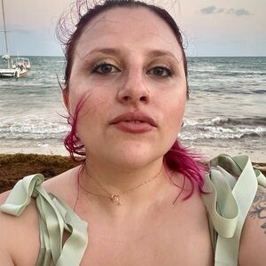 Meet your Posher, Sasha